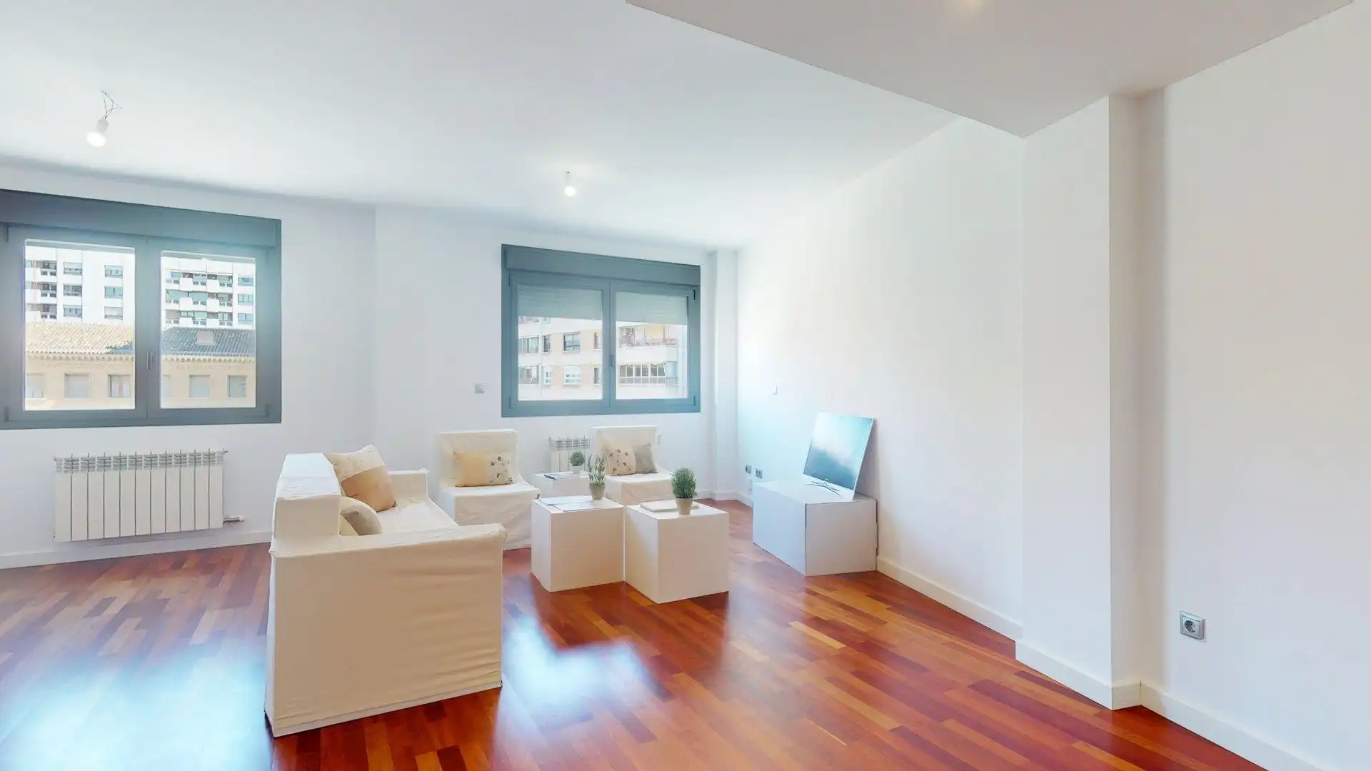 Sala de estar de Dúplex de alquiler en Zaragoza con Aire acondicionado, Calefacción y Balcón