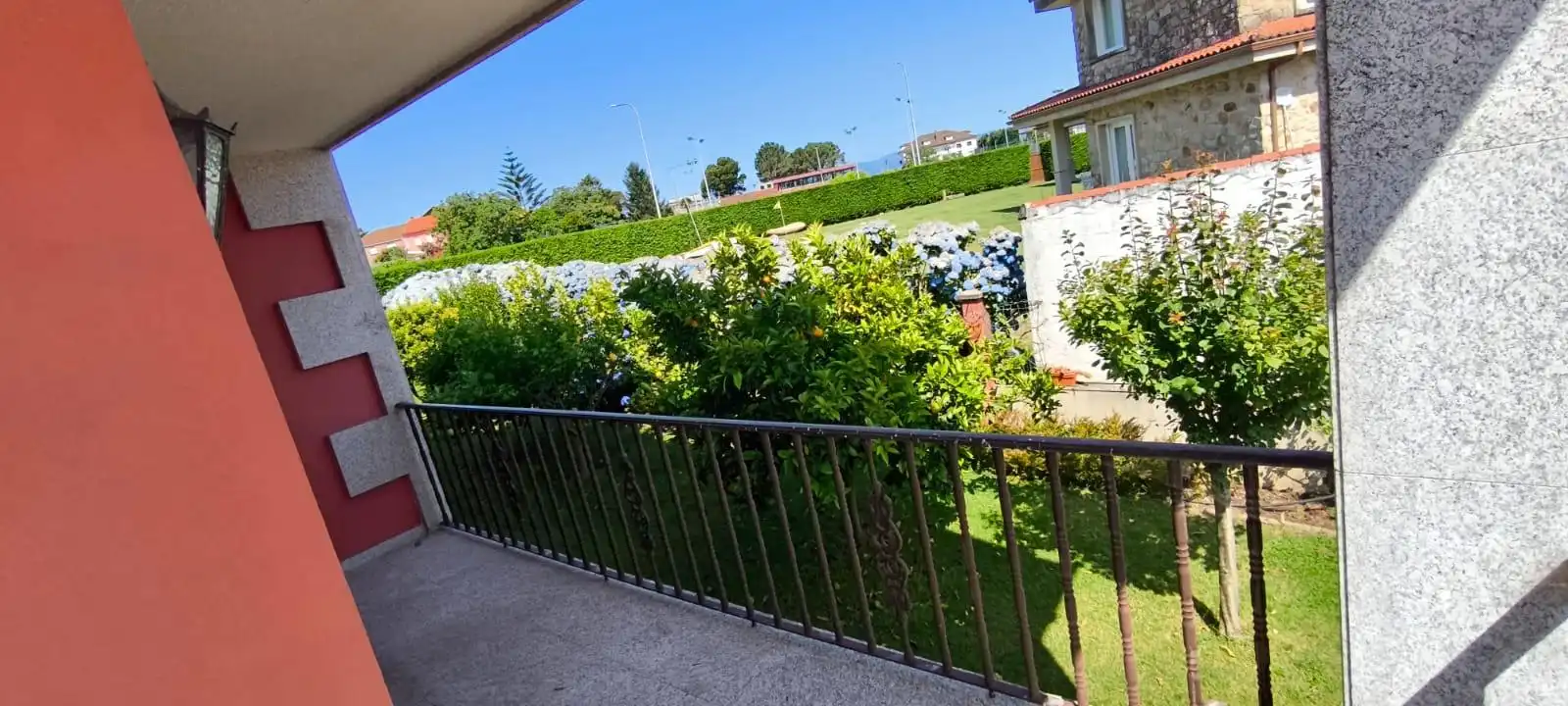 Garden of Houses for sale in Vilagarcía de Arousa  with Terrace, Storage room and Furnished