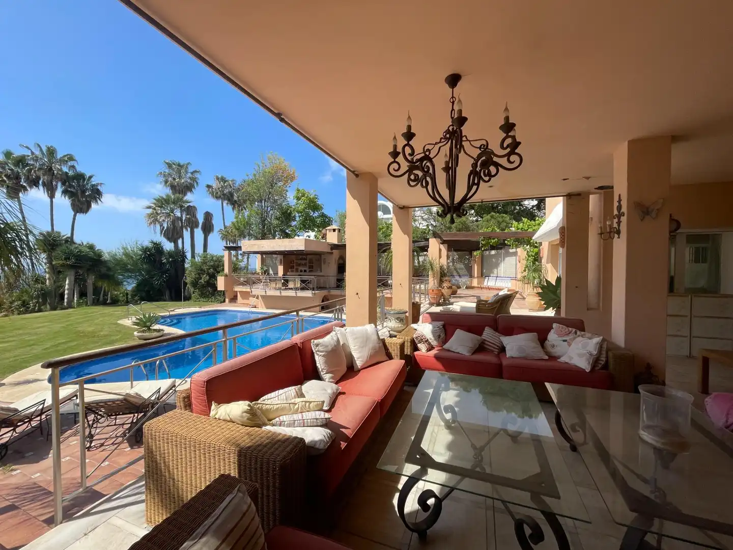 Terrassa de Casa o xalet en venda en Estepona amb Aire condicionat, Terrassa i Traster