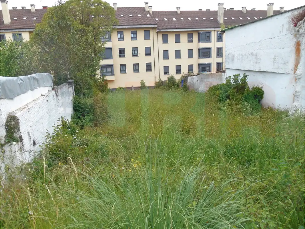 Wohnbaugrundstück zum Verkauf in Calle de la Portilla 21D