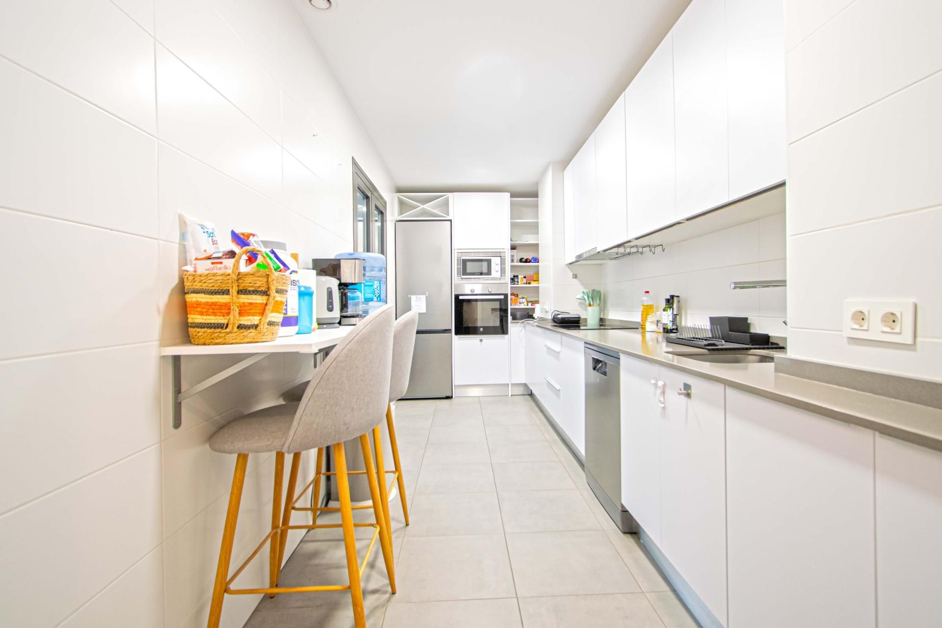 Cuina de Pis en venda en  Sevilla Capital amb Aire condicionat, Terrassa i Piscina comunitària