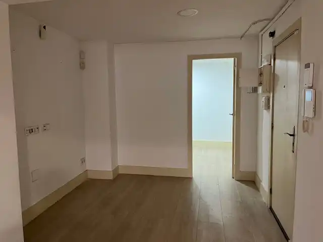 Office space with lift for sale in Avinguda de Mistral, imagen 7