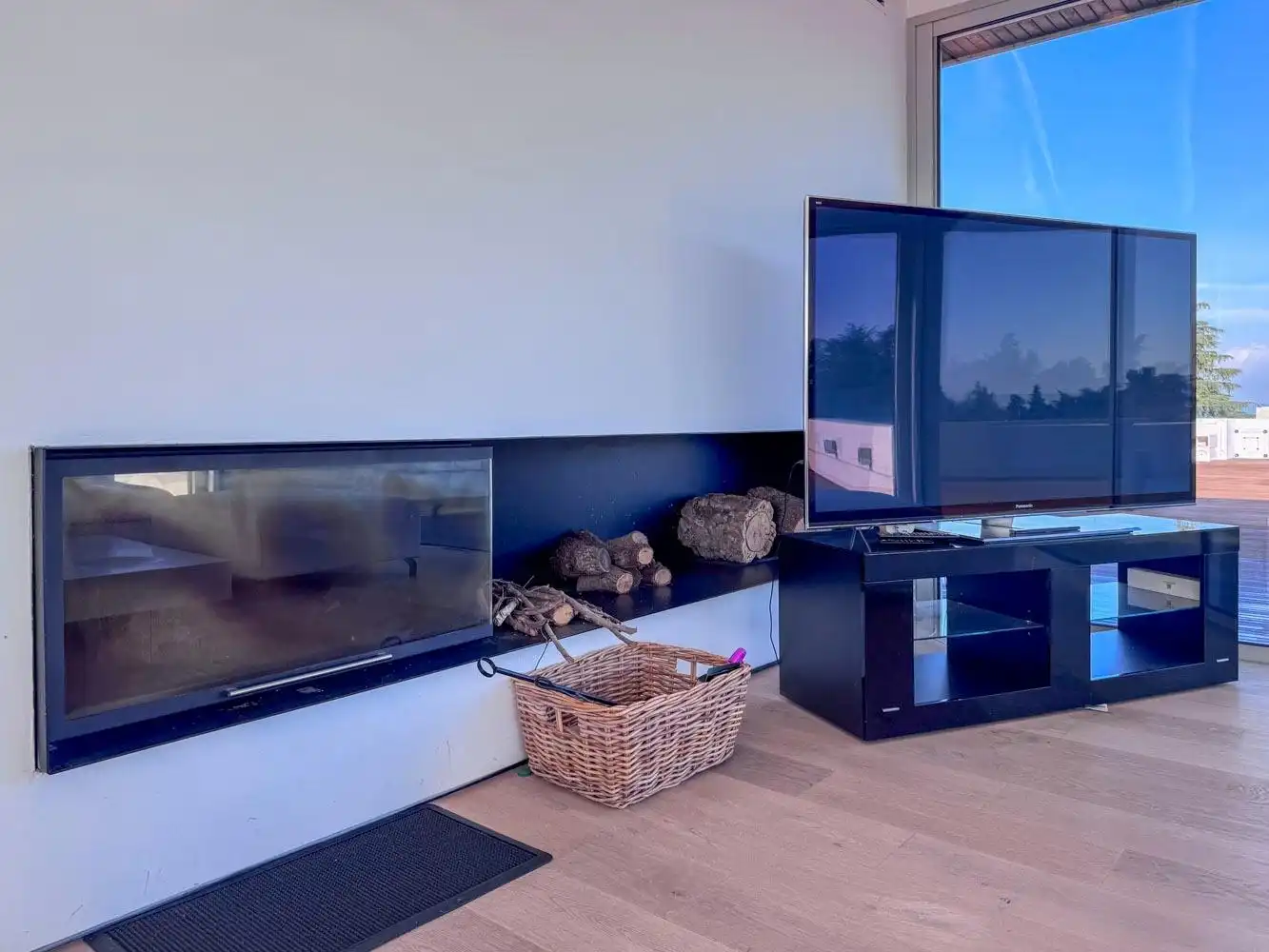 Living room of Houses for sale in Madrid  with Air Conditioner, Heating and Private garden