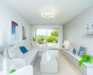 Living room of Apartment for sale in Estepona  with Air Conditioner, Heating and Private garden