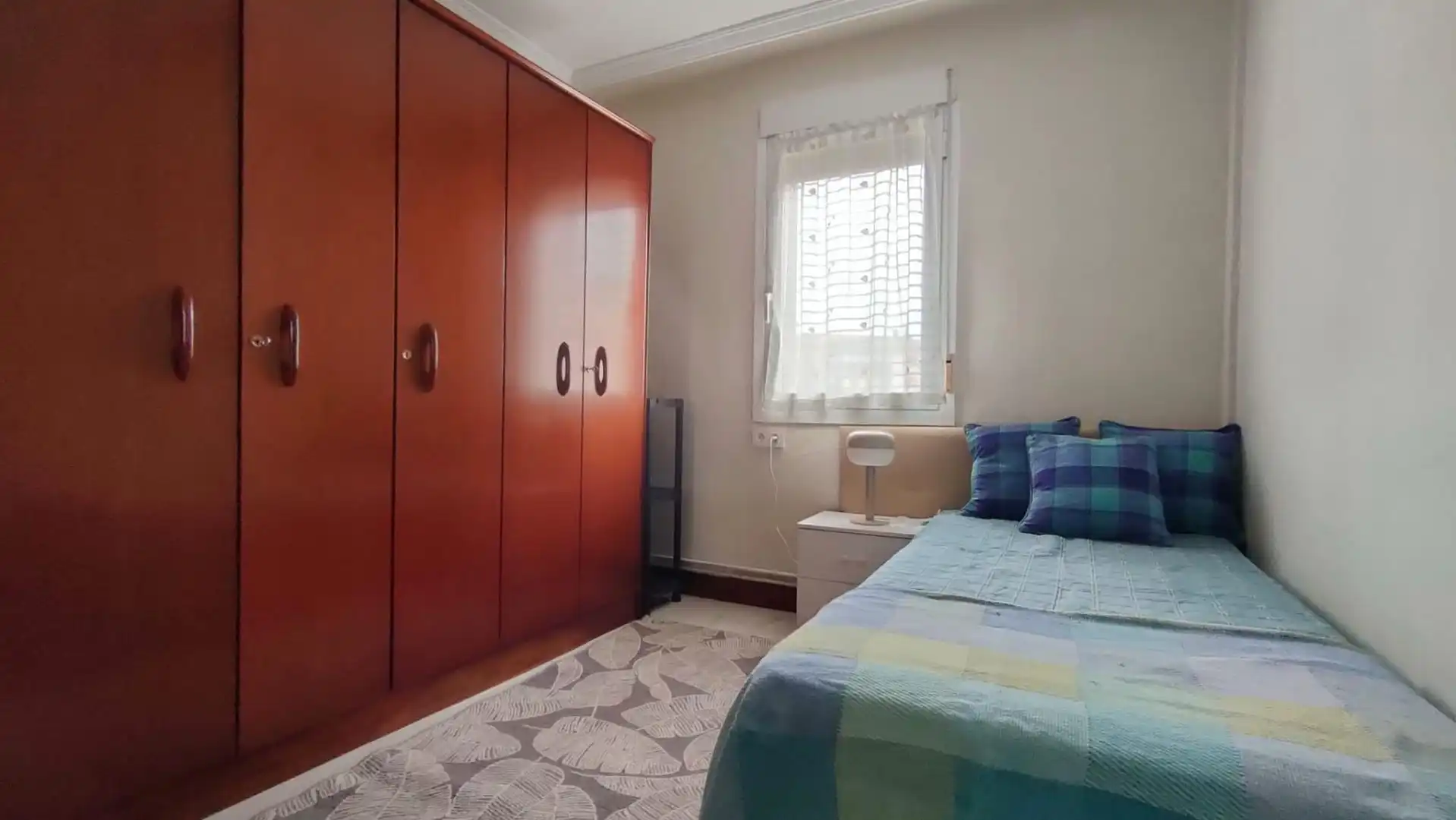 Habitación de Piso de alquiler en Donostia - San Sebastián  con Calefacción y Balcón