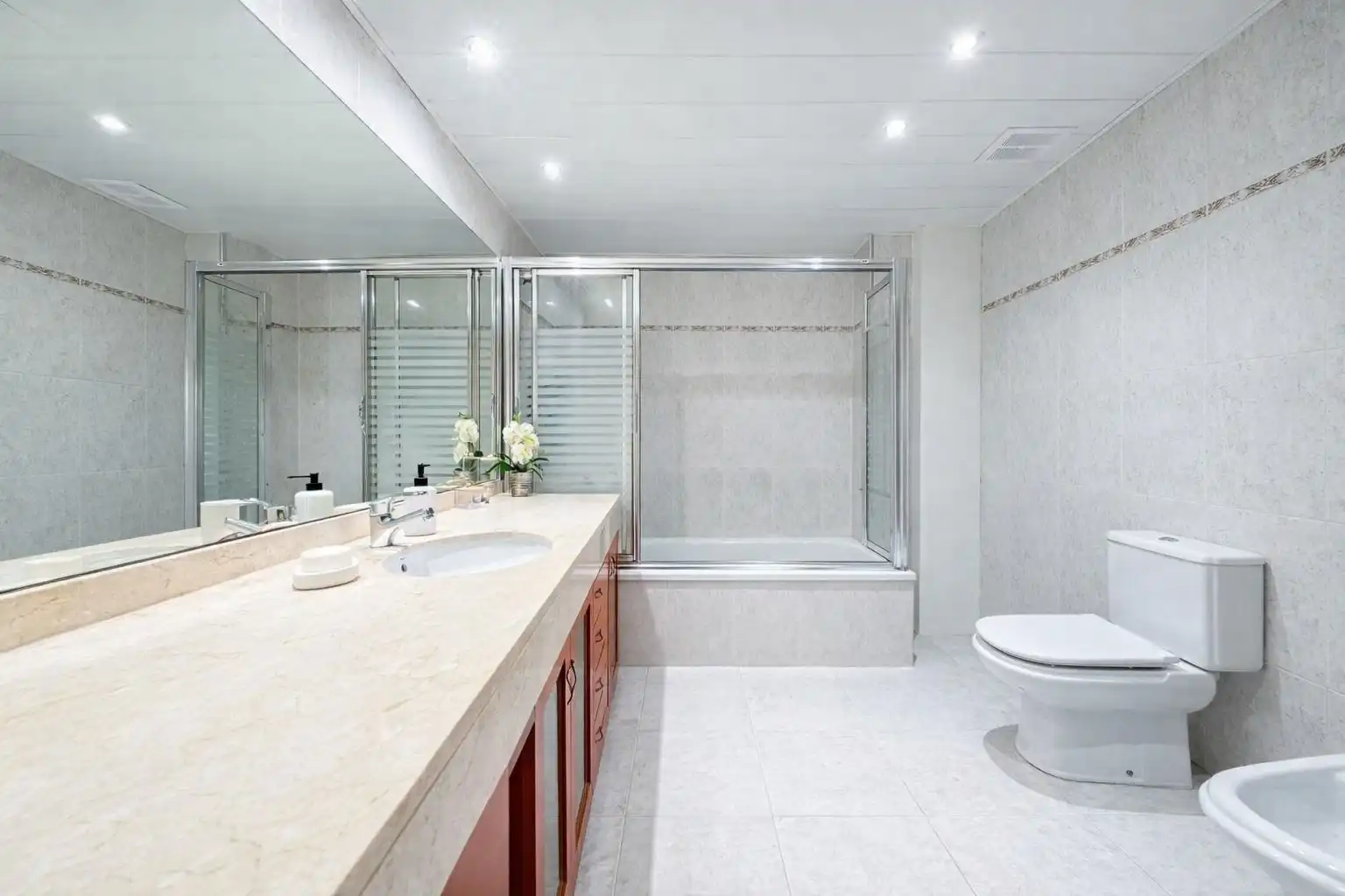 Bathroom of Houses for sale in Valls  with Air Conditioner, Heating and Terrace