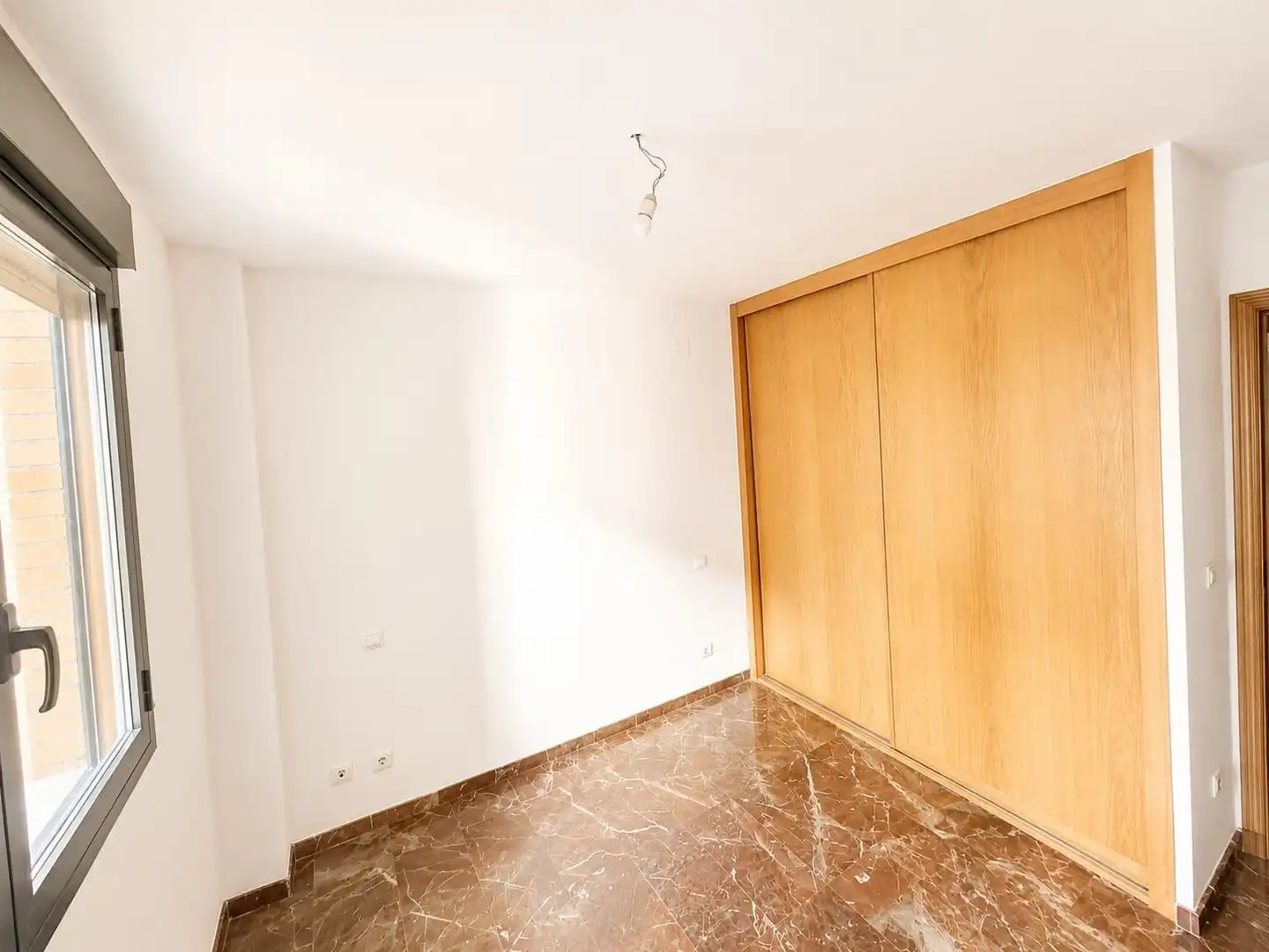 Dormitori de Pis en venda en Zaragoza amb Calefacció, Terrassa i Traster