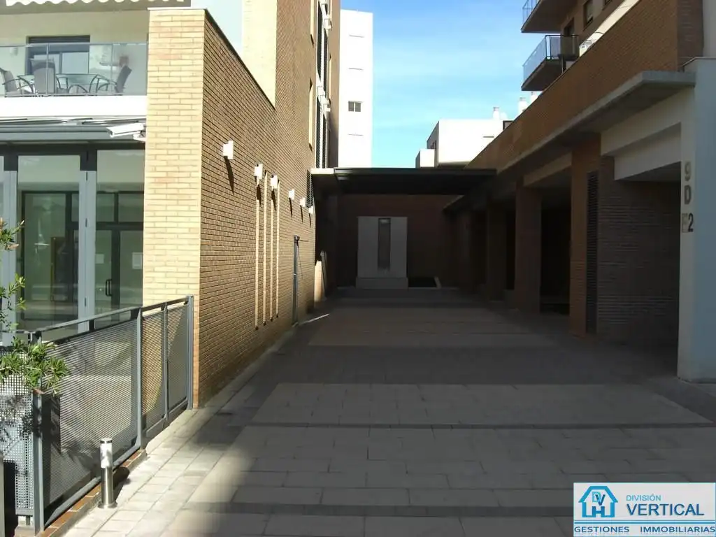 Vista exterior de Pis de lloguer en Paterna amb Aire condicionat, Calefacció i Terrassa