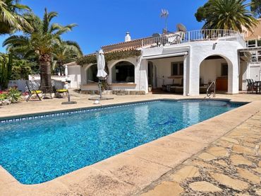 Xalet amb piscina en venda a Moravit - Cap Blanc