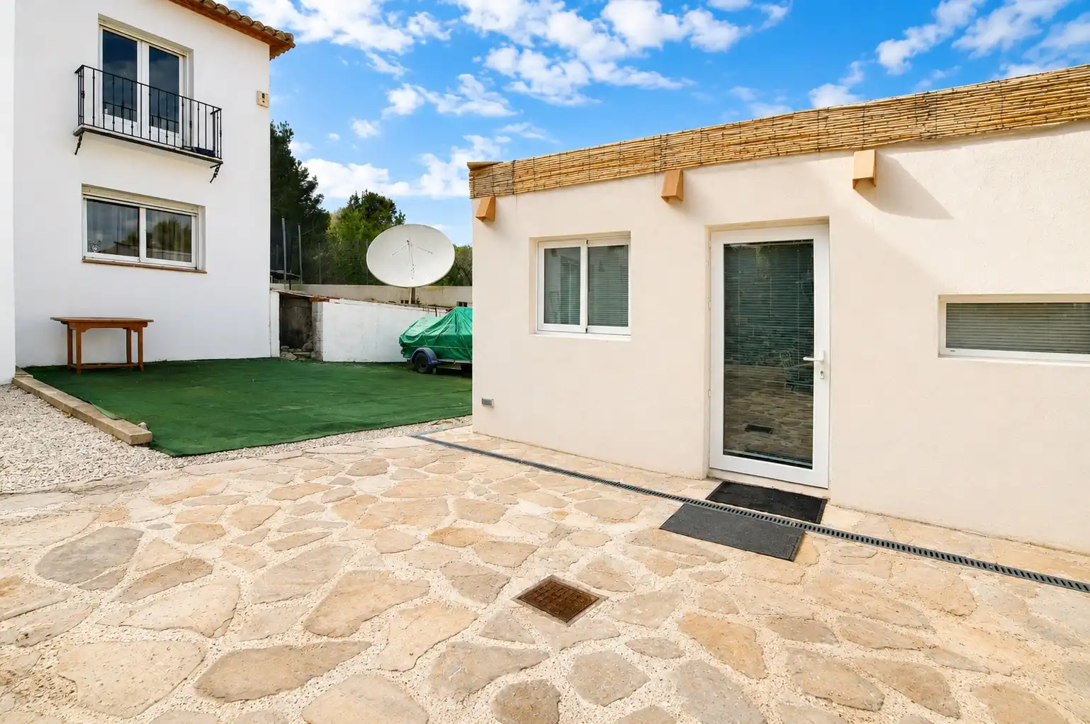 Vista exterior de Casa o xalet en venda en Jávea / Xàbia amb Jardí privat
