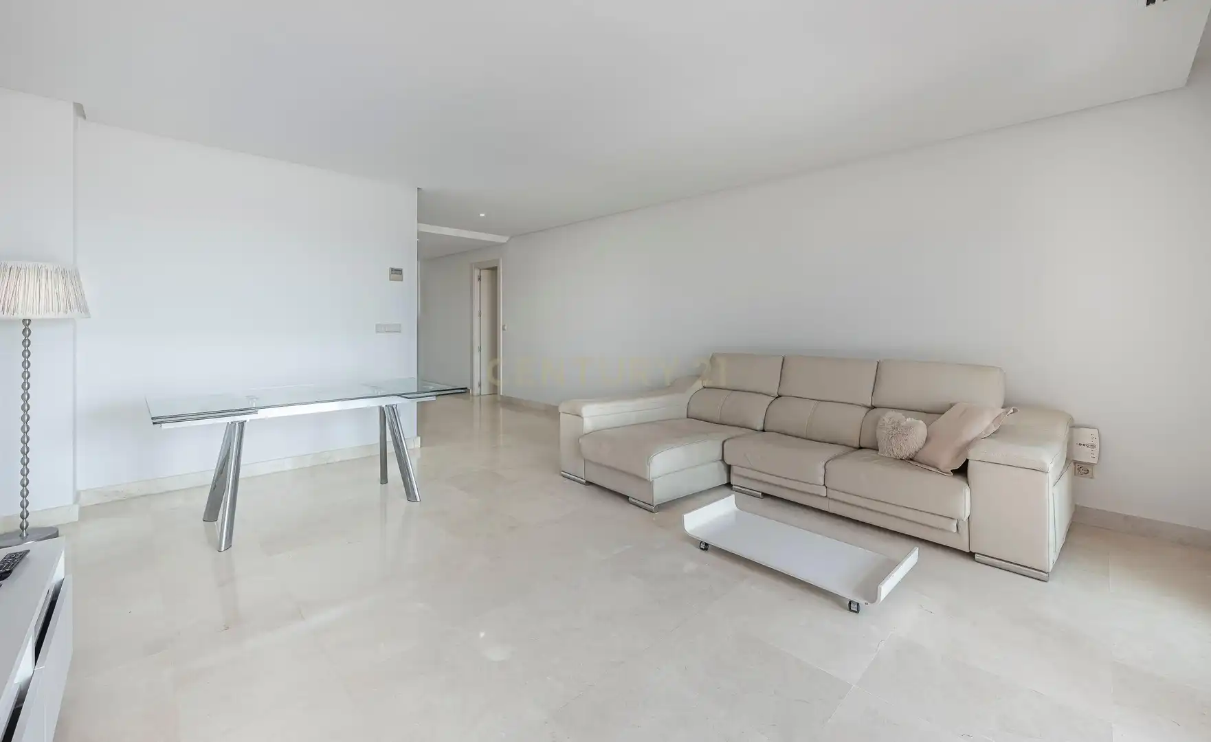 Sala d'estar de Apartament en venda en Marbella amb Aire condicionat, Traster i Forn