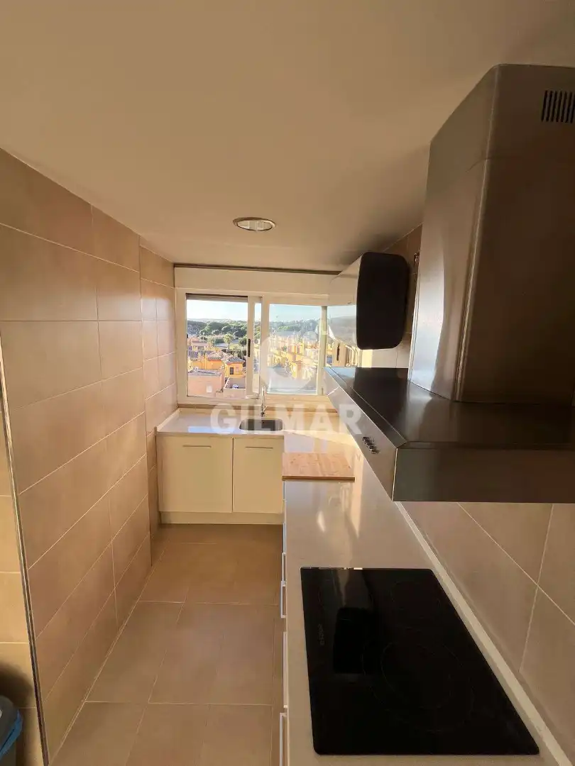 Küche von Wohnung zur Miete in El Puerto de Santa María mit Klimaanlage, Heizung und Terrasse
