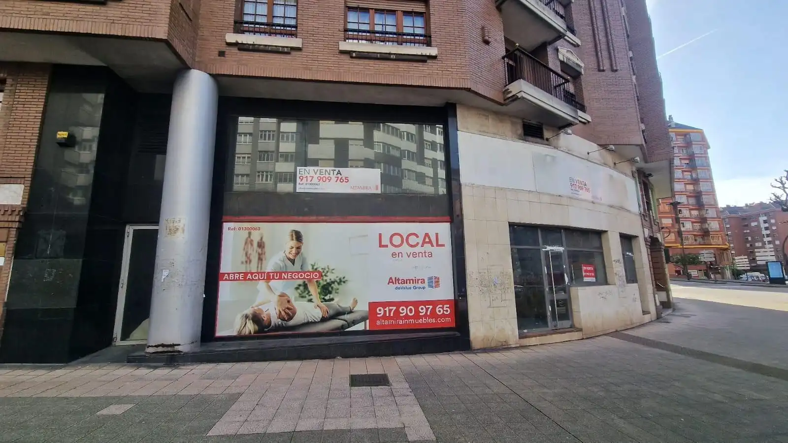 Locale commerciale in vendita a El Carbayedo - El Quirinal