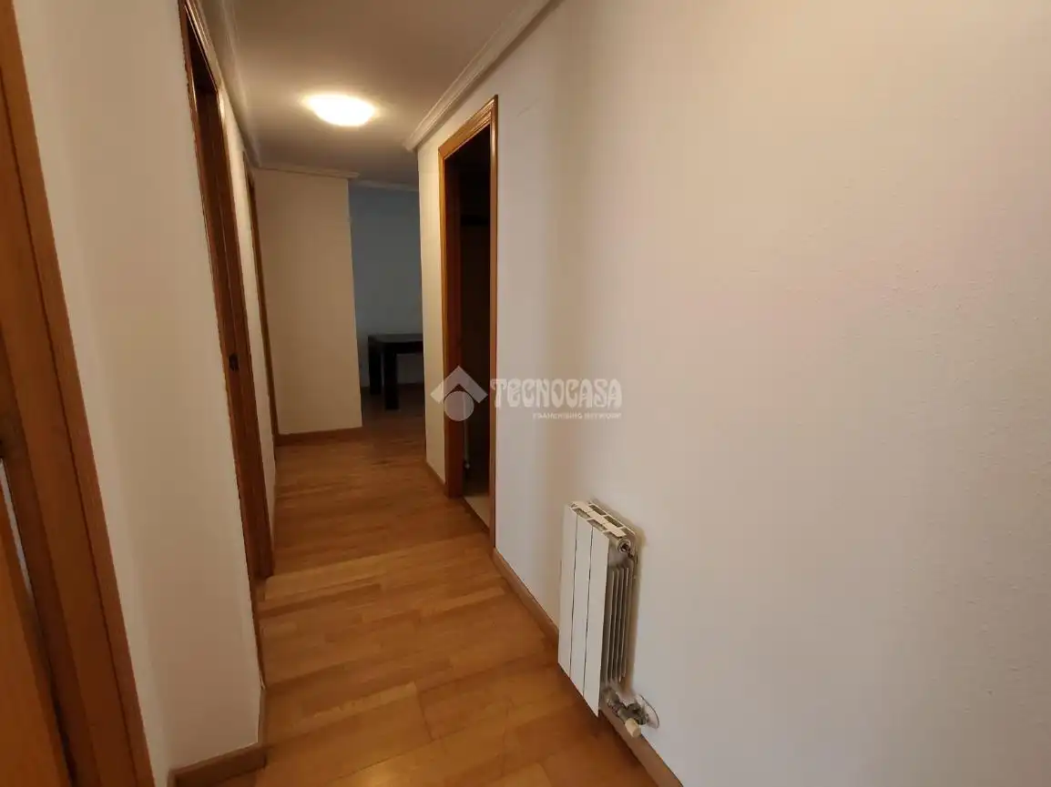 Piso de alquiler en Zaragoza con Calefacción, Parquet y Terraza