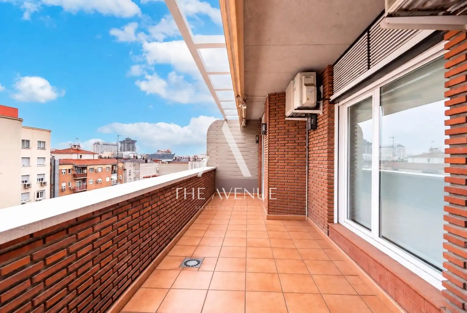 Àtic amb ascensor en venda a Calle FRANCISCO SILVELA