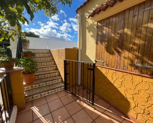Vista exterior de Finca rústica en venda en Vinaròs amb Jardí privat, Terrassa i Piscina