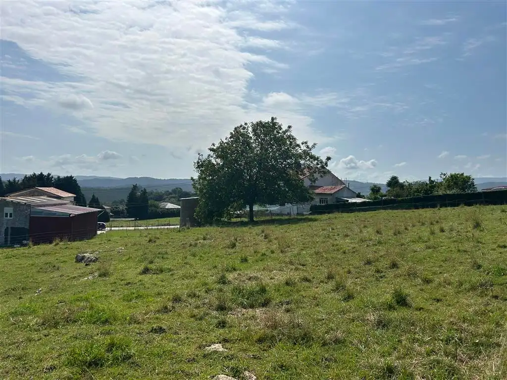 Residential zum Verkauf in Valdáliga