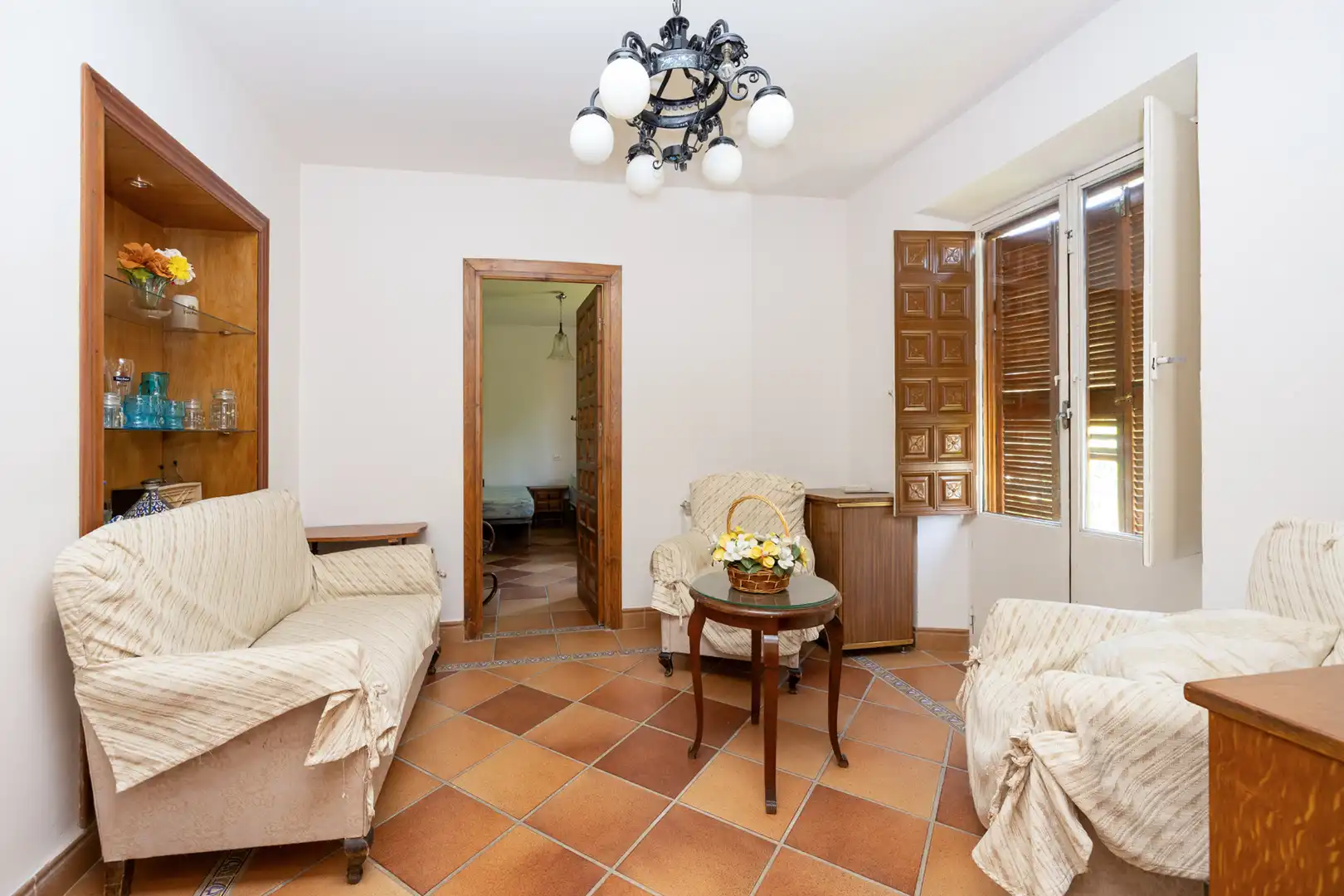 Sala d'estar de Casa o xalet en venda en Ogíjares amb Calefacció, Jardí privat i Piscina