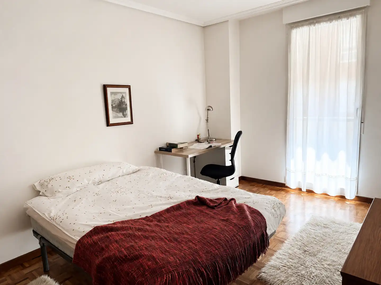 Schlafzimmer von Wohnung zur Miete in Santander mit Heizung, Terrasse und Möbliert
