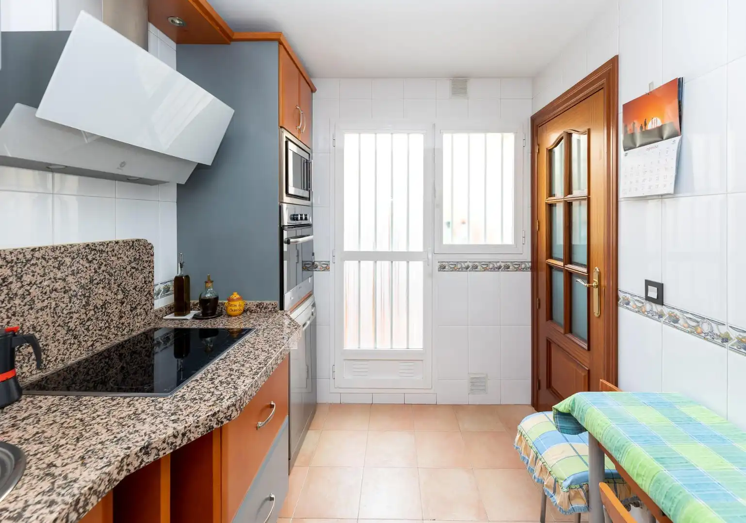 Cocina de Casa adosada en venta en Granada con Calefacción