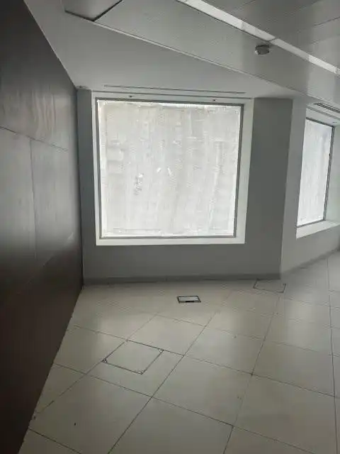 Commercial properties for rent in Calle Nuestra Señora de la Almudena, Vírgenes