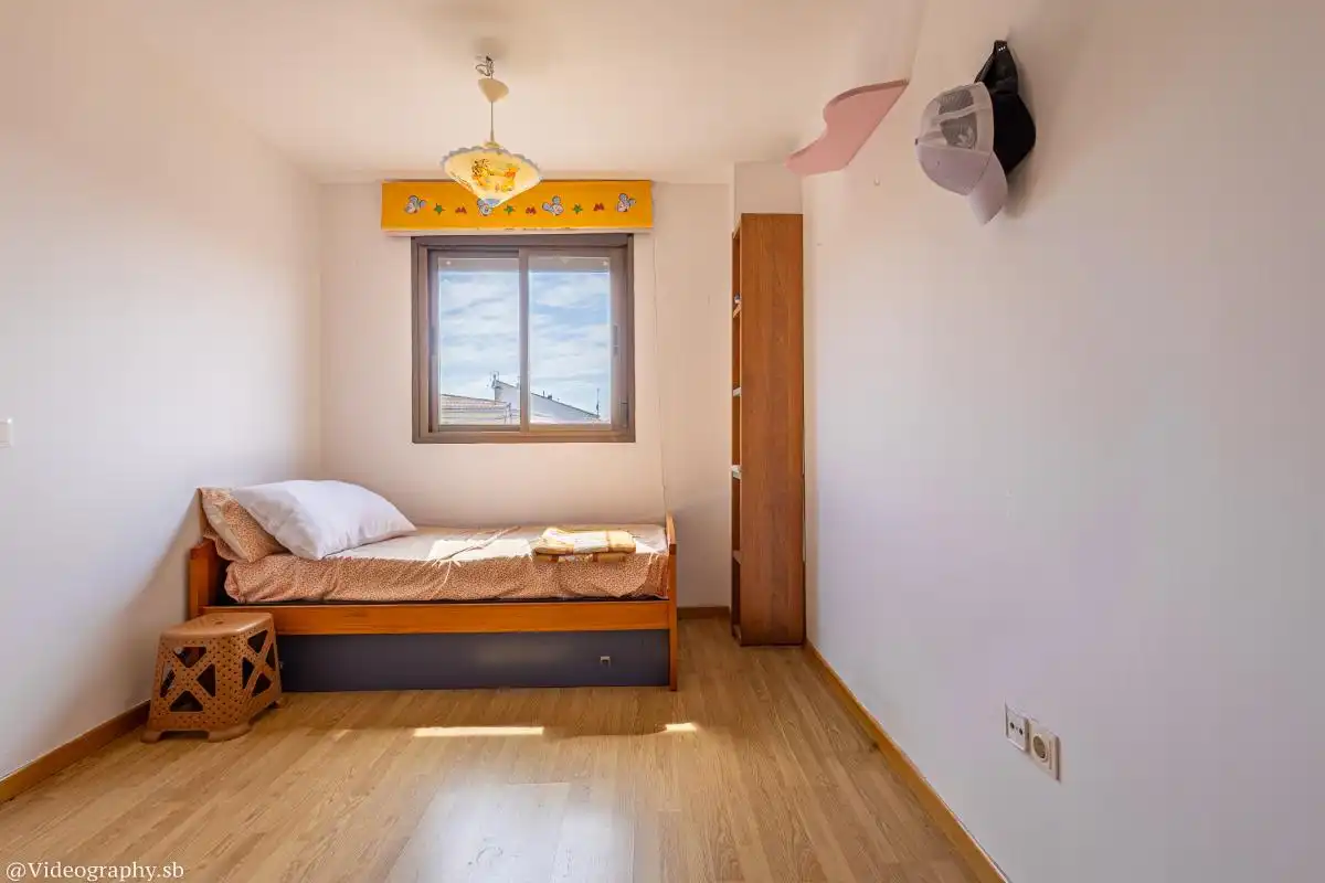 Schlafzimmer von Wohnung zum Verkauf in Los Santos de la Humosa mit Klimaanlage, Heizung und Abstellraum