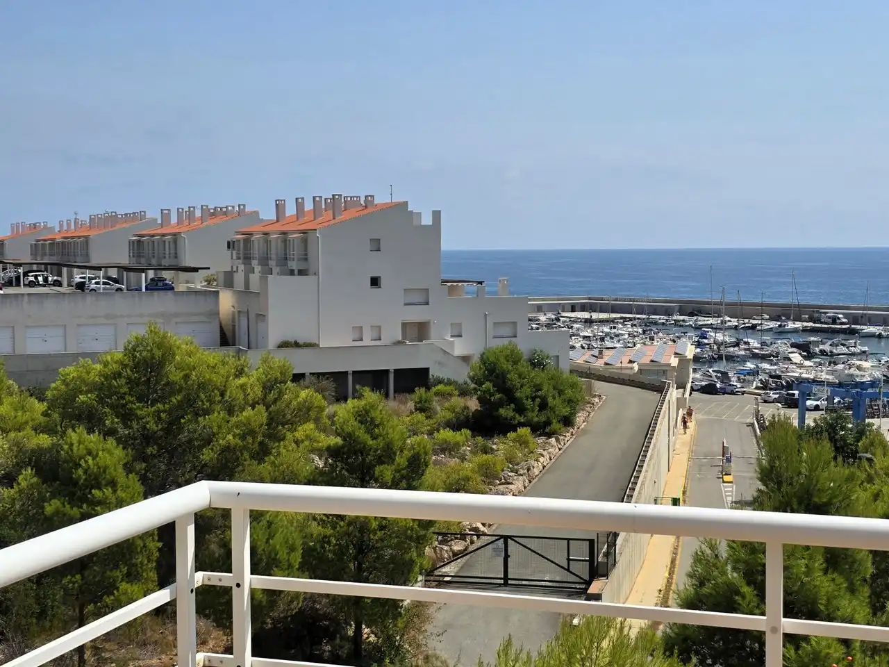 Vista exterior de Casa o chalet en venta en L'Ametlla de Mar  con Aire acondicionado, Jardín privado y Terraza