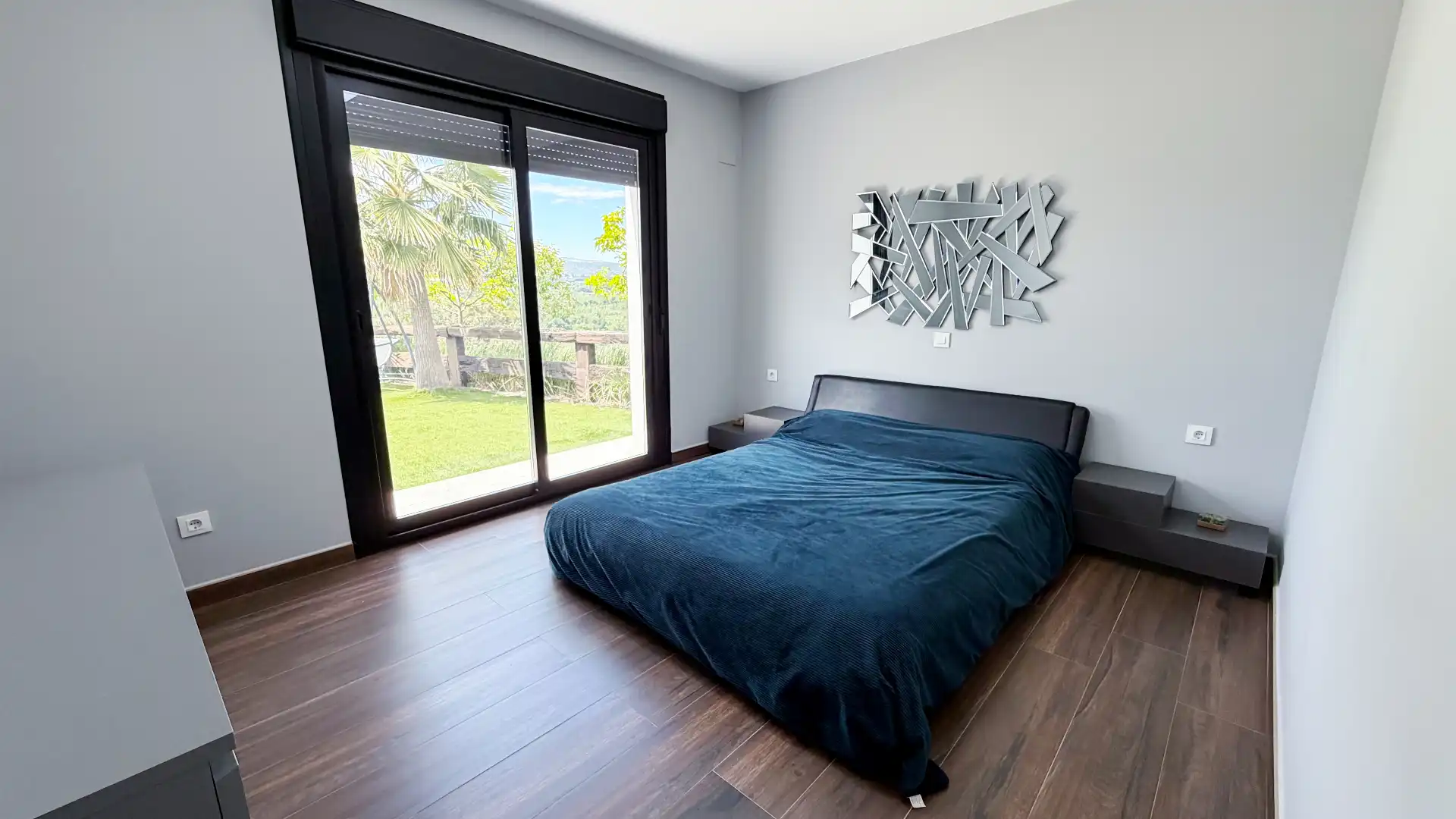 Schlafzimmer von Haus oder Chalet zum Verkauf in Santa Cruz del Retamar mit Klimaanlage, Heizung und Privatgarten