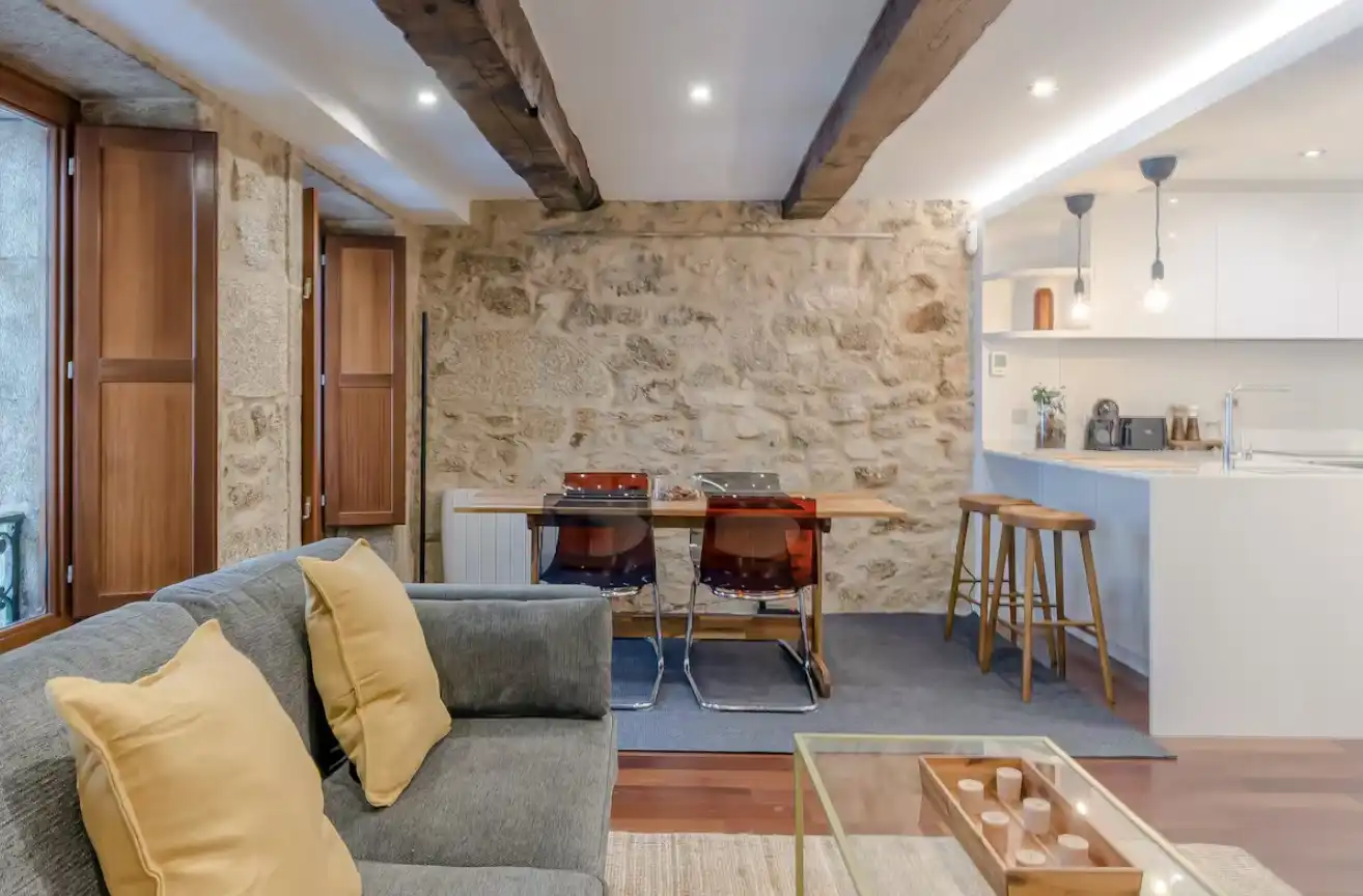 Sala d'estar de Apartament de lloguer en A Coruña Capital  amb Aire condicionat, Calefacció i Parquet