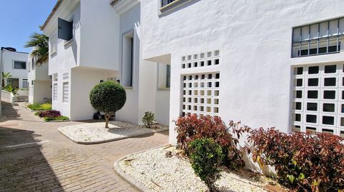 Foto 2 de Casa adosada en venda a Calle la Romana, 21, Cabopino - Artola, Marbella