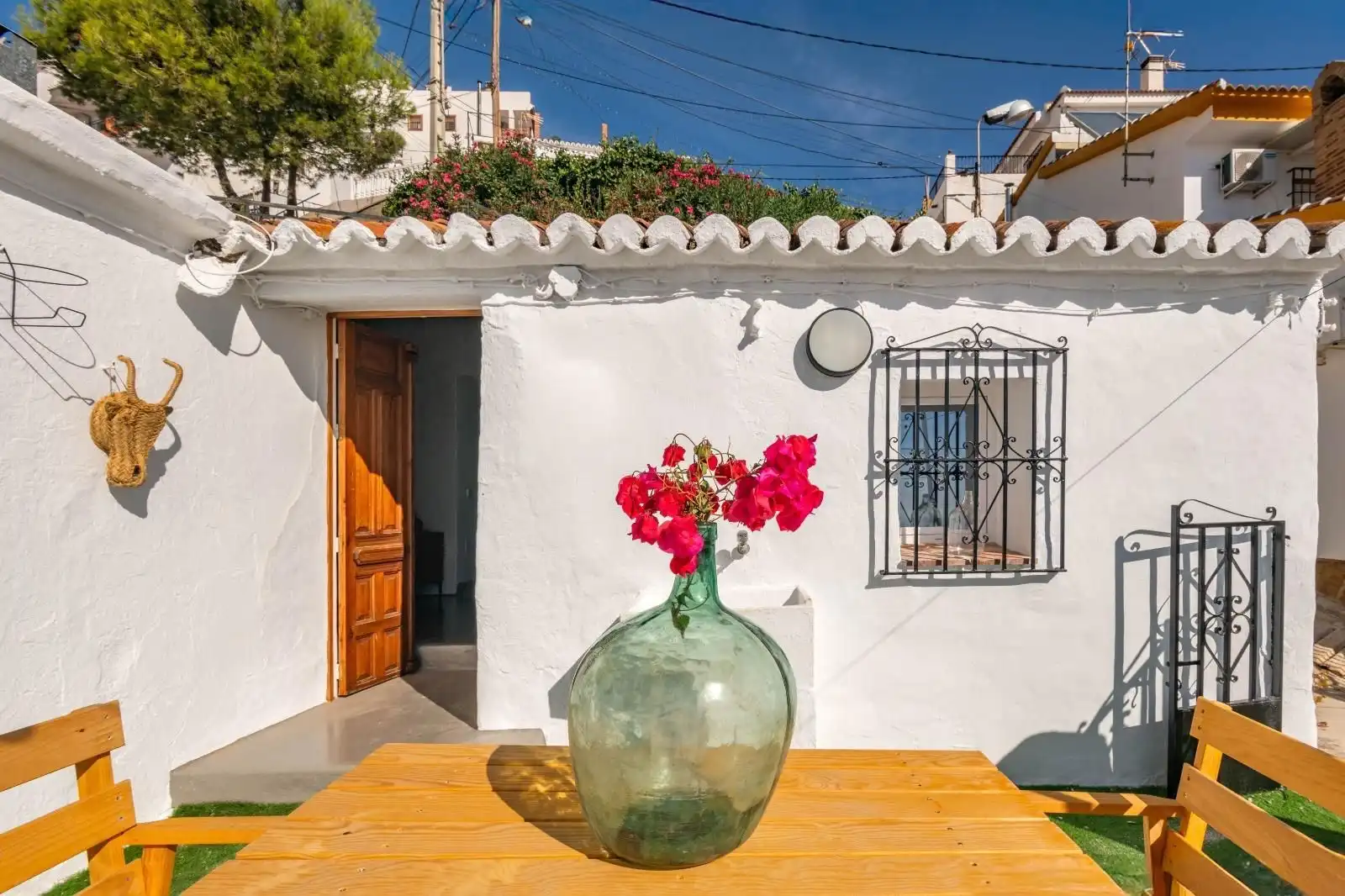 Vista exterior de Finca rústica en venda en Moclinejo amb Aire condicionat, Jardí privat i Terrassa