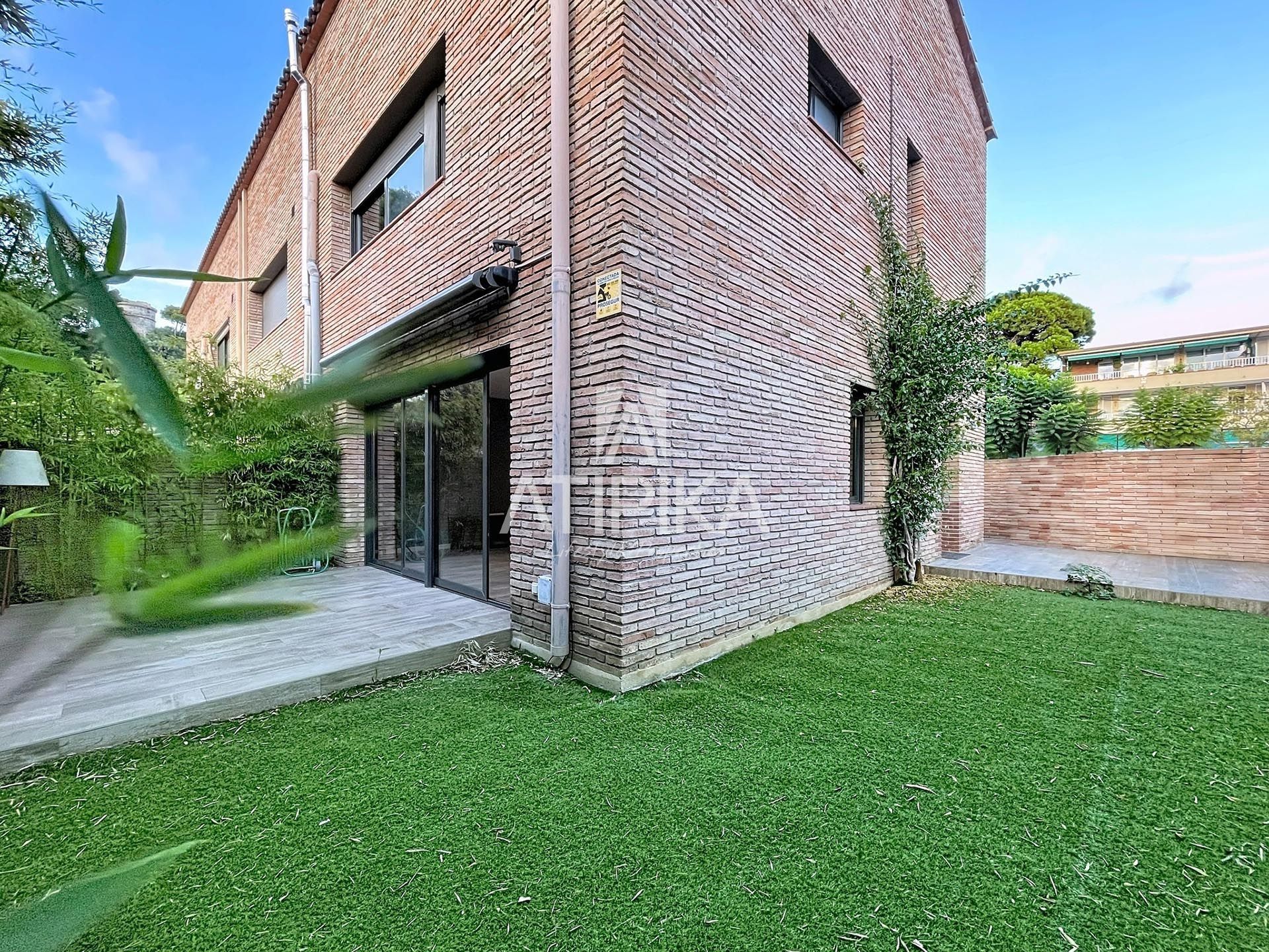 Garden of House or chalet to rent in Castelldefels  with Terrace, Oven and Washing machine