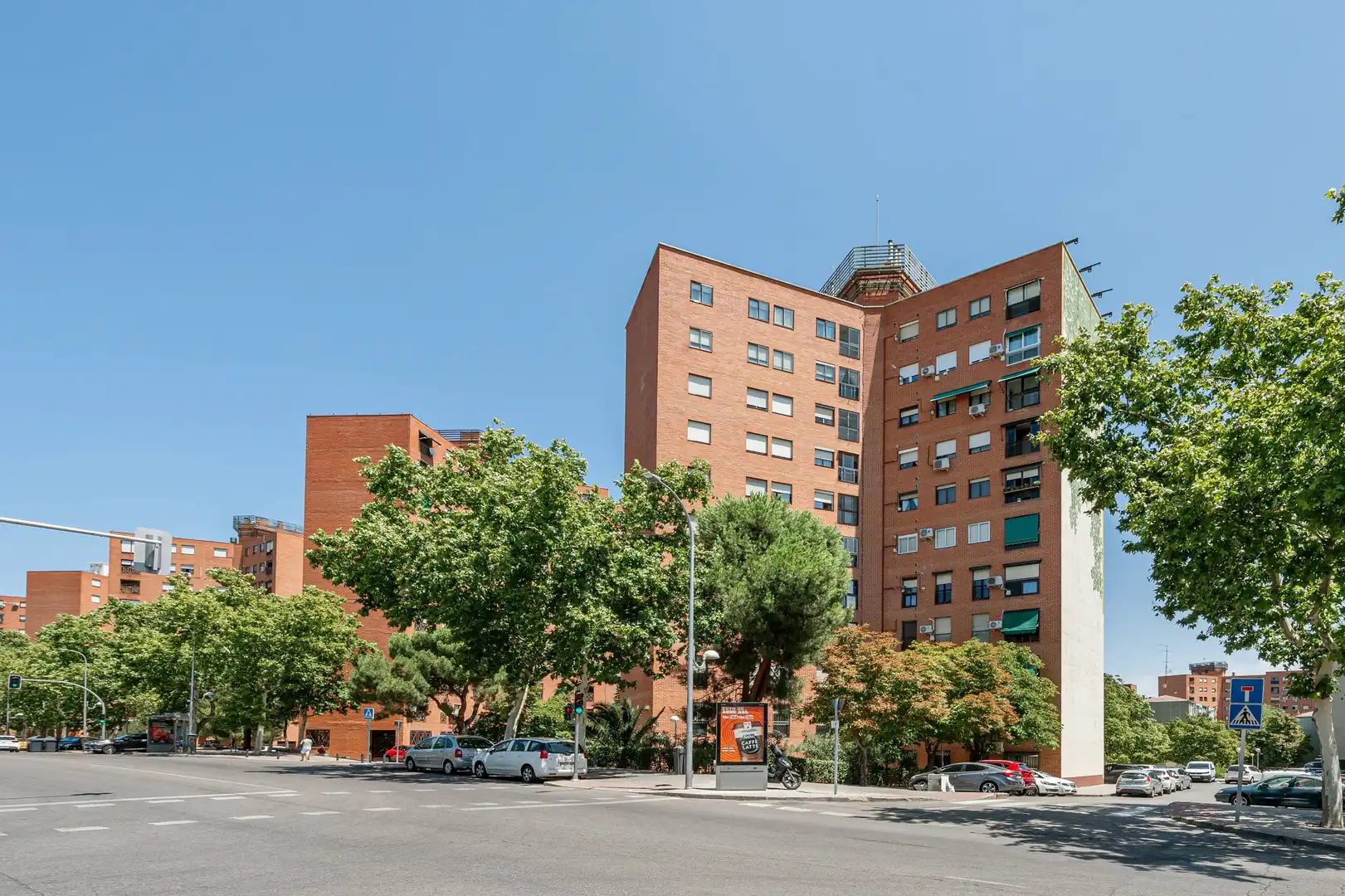 Vista exterior de Pis en venda en Madrid amb Calefacció i Terrassa