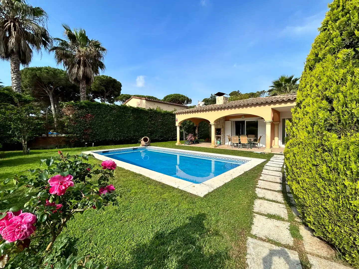 Haus mit Pool zum Verkauf in Carrer Ginebró 31, imagen 2