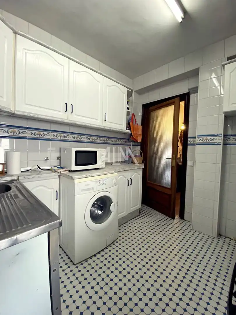 Flat with lift for sale in Reyes Católicos, imagen 12