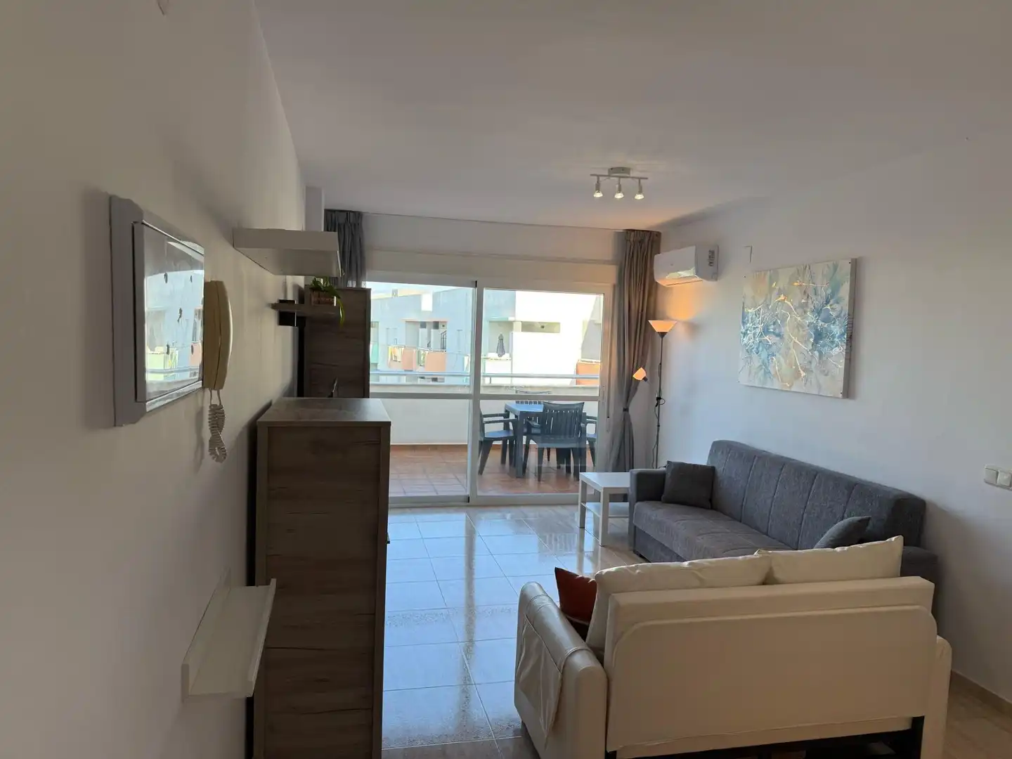 Sala d'estar de Pis de lloguer en El Ejido amb Aire condicionat, Calefacció i Terrassa