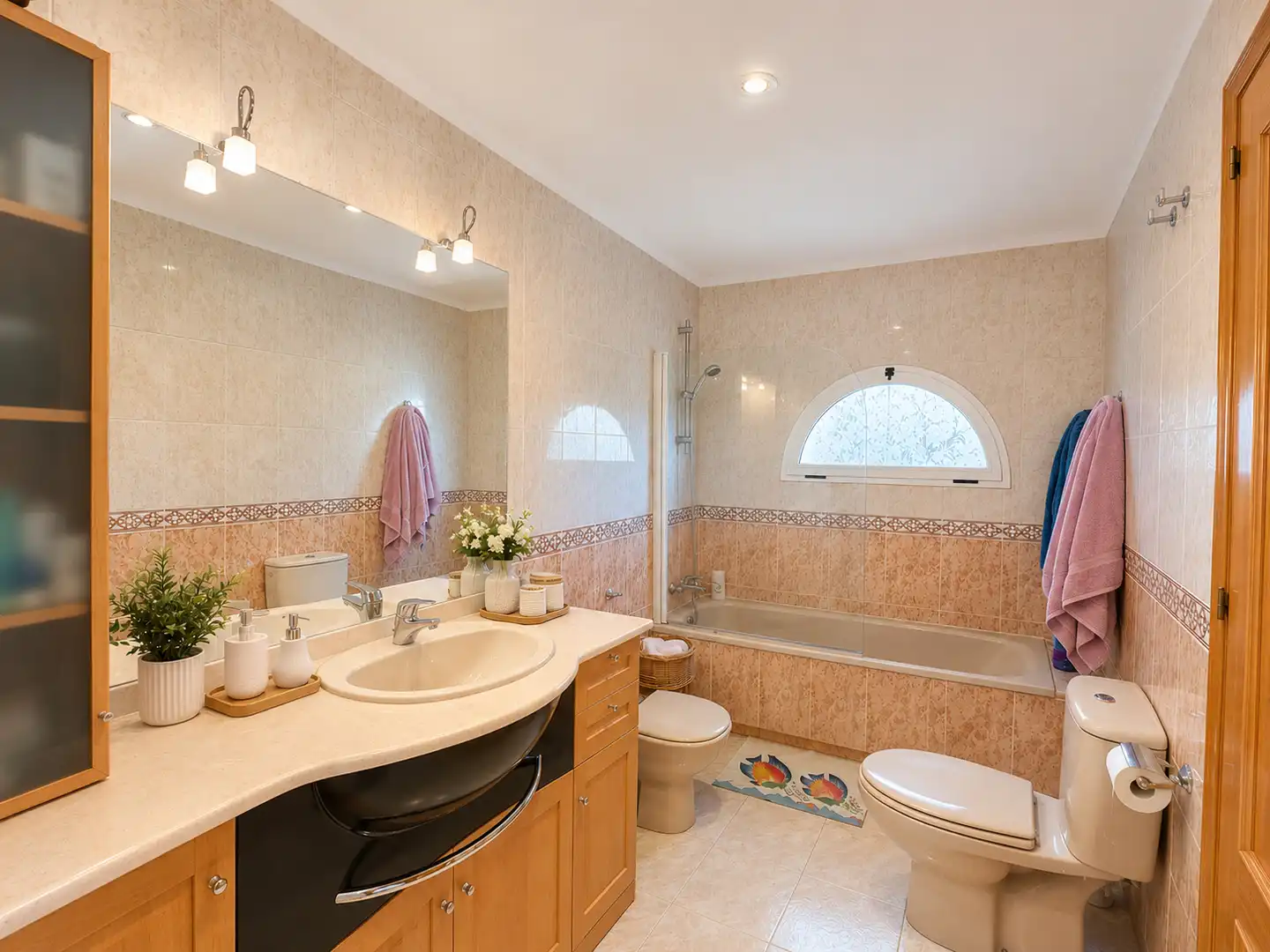 Baño de Casa adosada en venta en Torrelodones con Piscina comunitaria