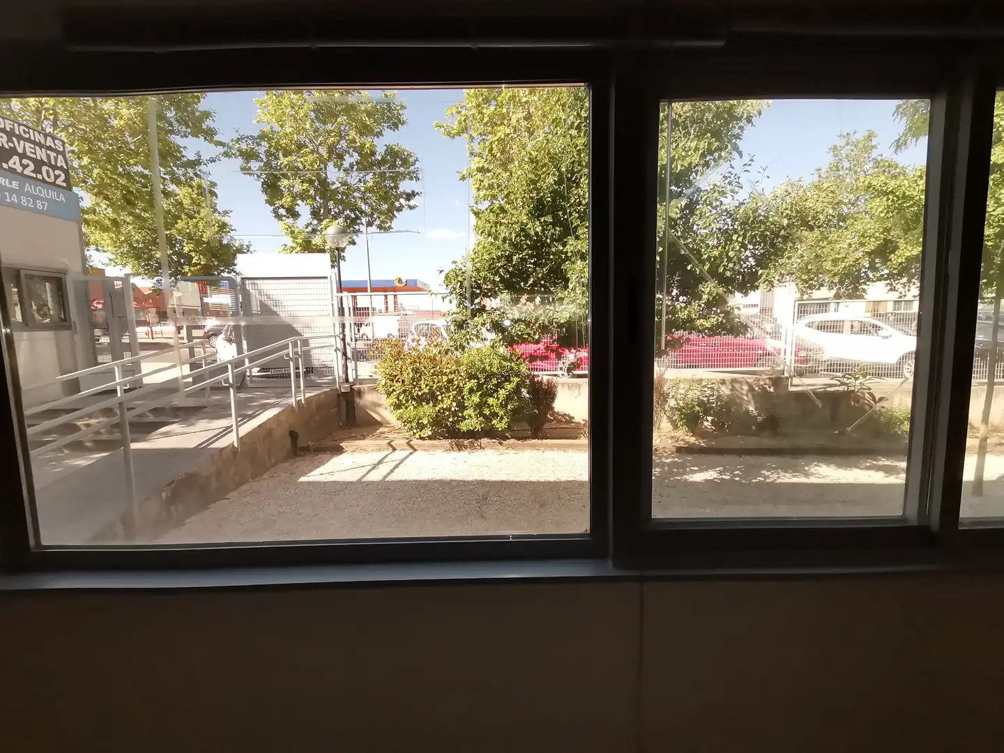 Parkplatz von Geschaftsraum zum Verkauf in Tres Cantos mit Klimaanlage