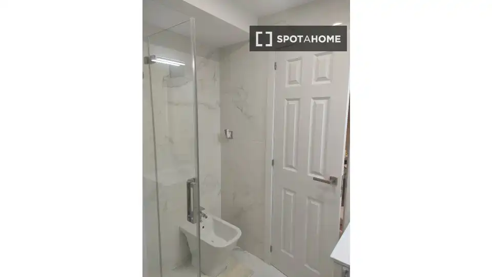 Room in Valdeacederas