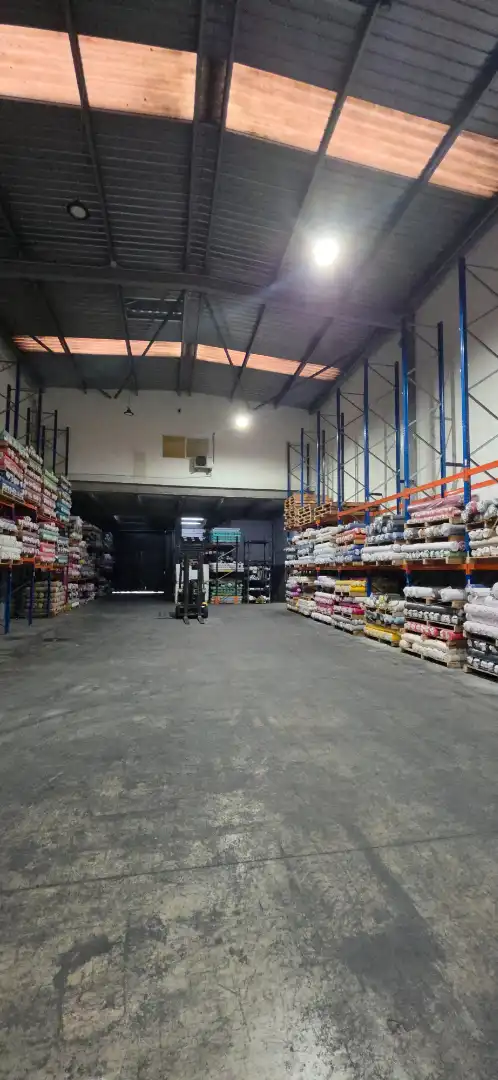 Fabrikhallen zur Miete in Can Cuiàs