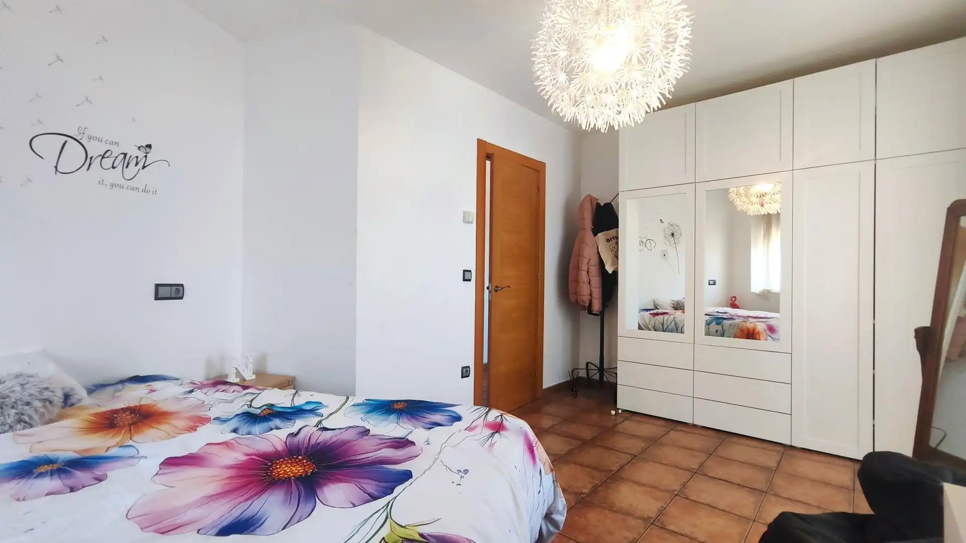 Habitación de Casa o chalet en venta en Cuadros con Calefacción, Terraza y Balcón