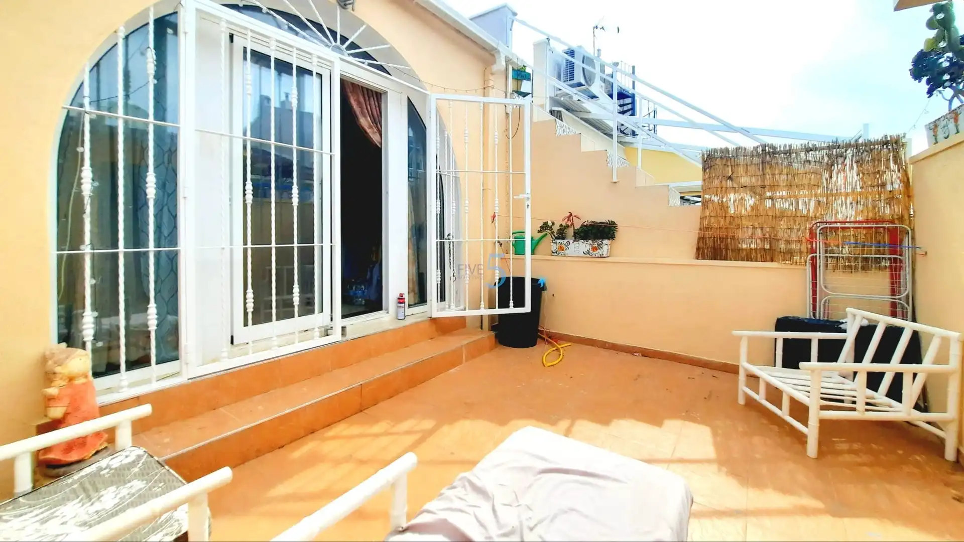 Terrasse von Haus oder Chalet zum Verkauf in Torrevieja mit Klimaanlage, Terrasse und Abstellraum