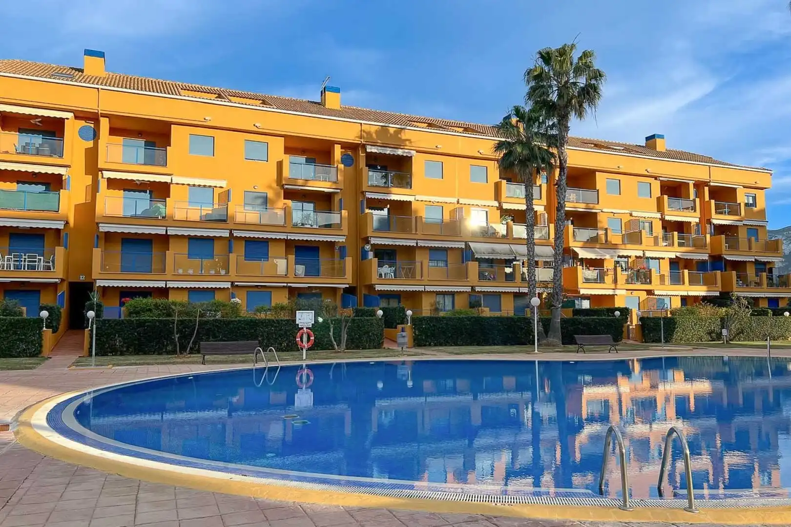 Swimming pool of Flat for sale in Dénia  with Heating