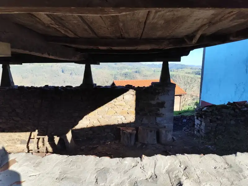 Vista exterior de Casa o chalet en venta en Salas con Trastero y Amueblado
