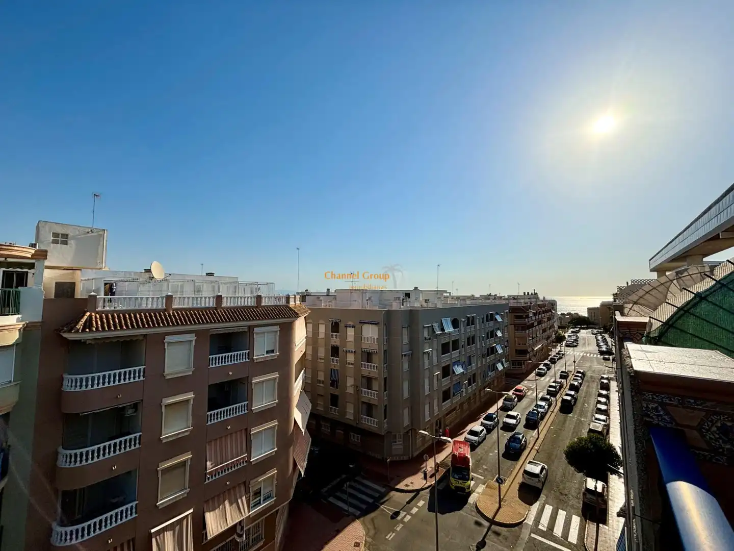 Vista exterior de Àtic en venda en Guardamar del Segura amb Aire condicionat, Terrassa i Traster