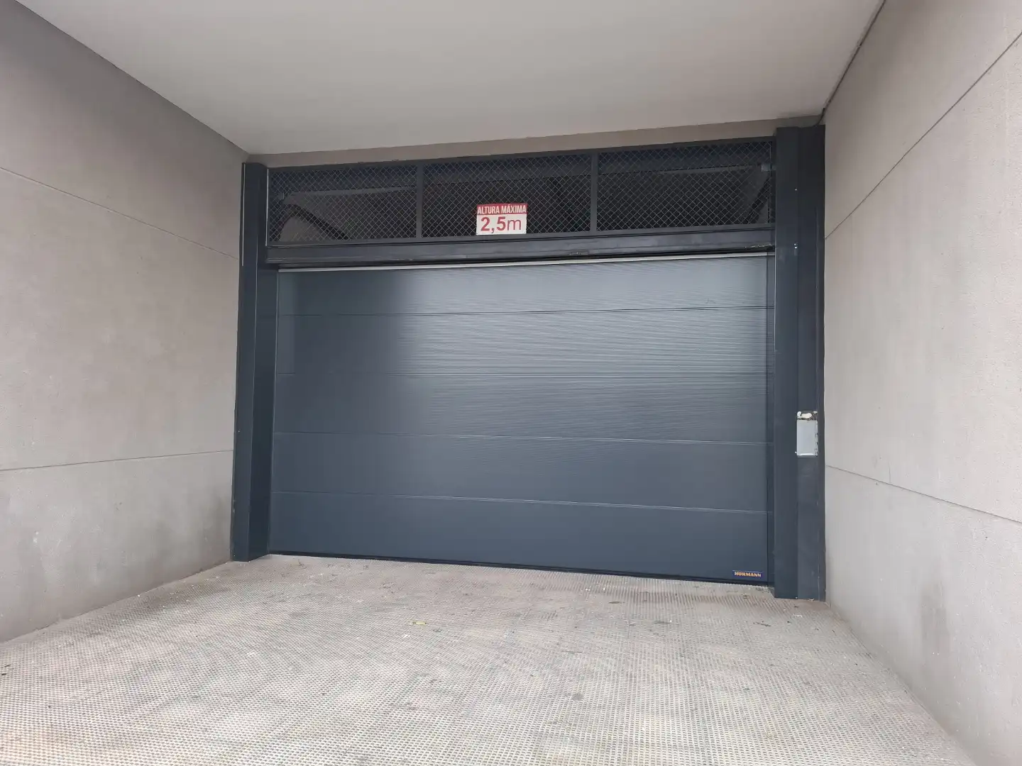 Parking of Garage for rent in Murcia