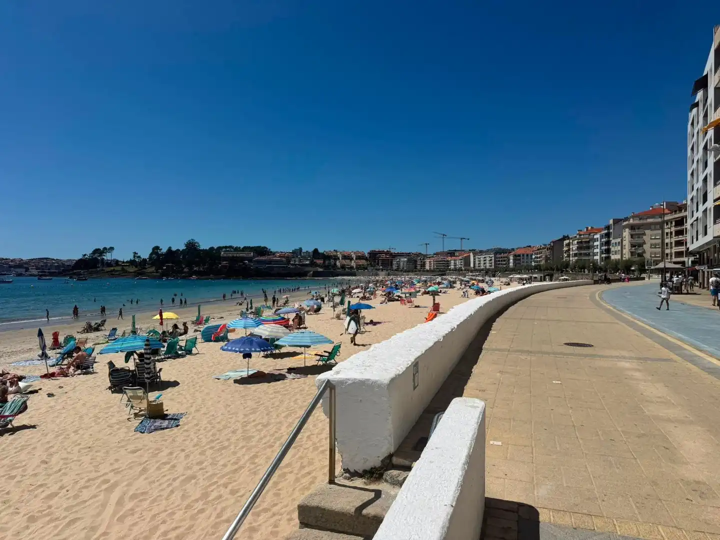 Vista exterior de Pis en venda en Sanxenxo amb Calefacció i Moblat