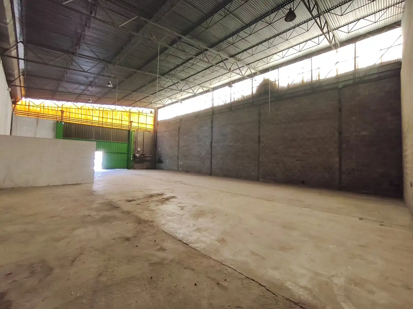 Nau industrial de lloguer en Córdoba