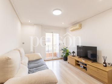 Flat with balcony for sale in Pobles del Sud