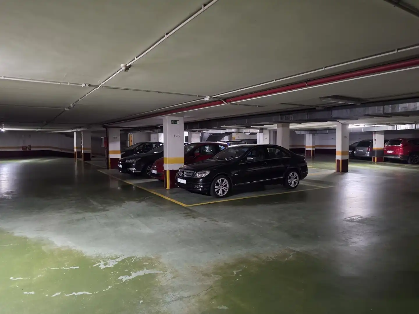 Parking de Piso en venta en A Coruña Capital  con Calefacción, Terraza y Trastero